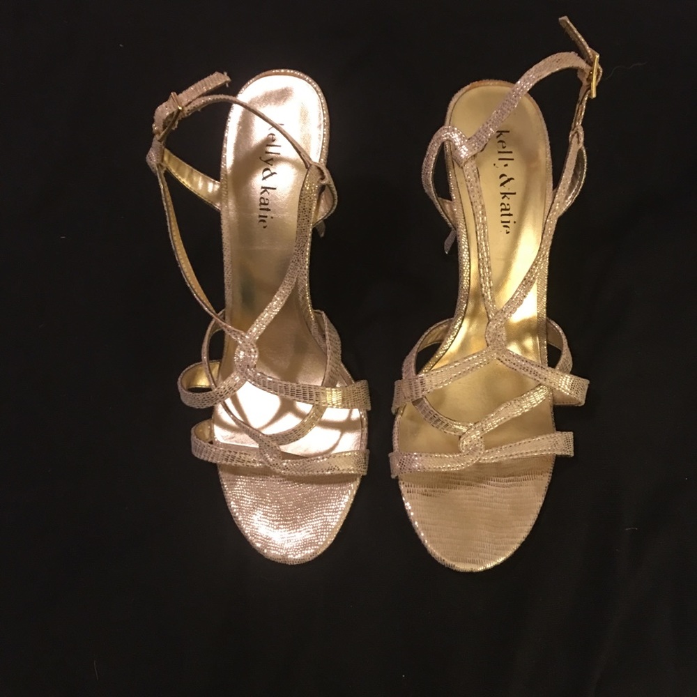 Sz 7.5 evening shoes